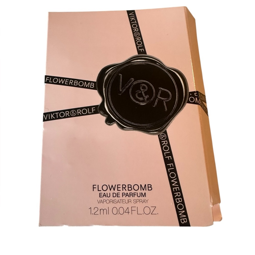 Viktor & Rolf Flowerbomb Eau De‎ Parfum Sample